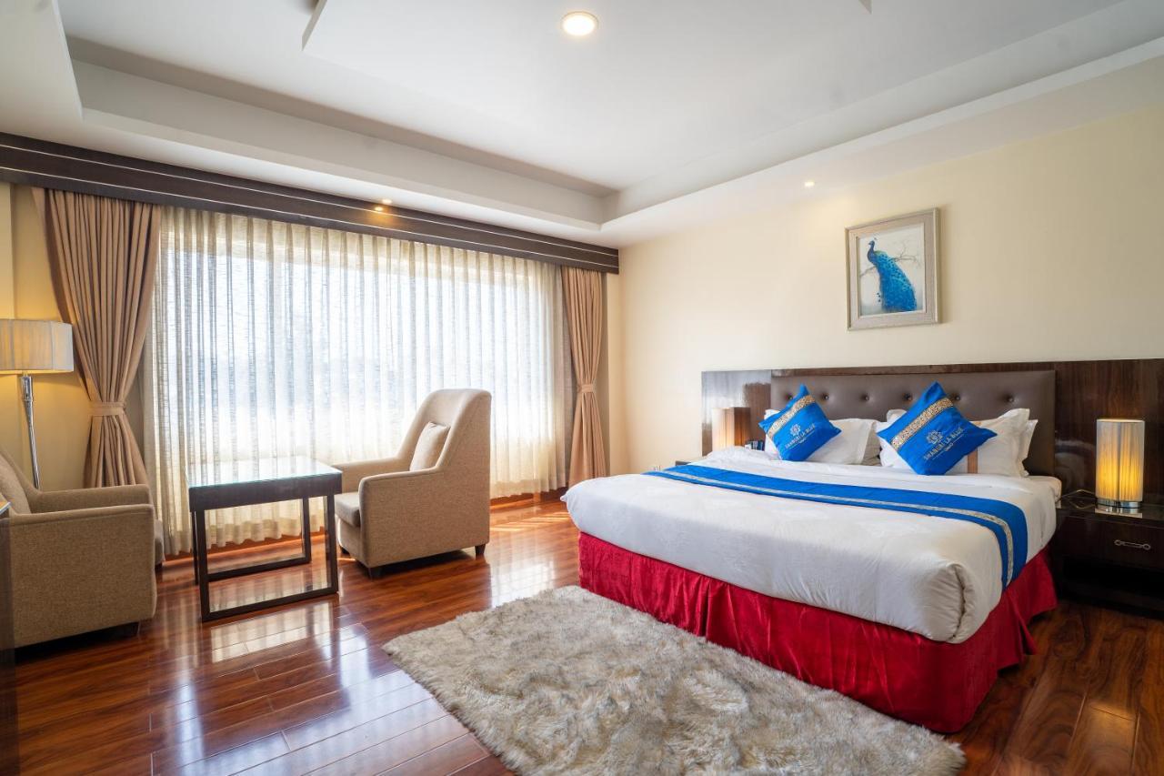 Shangrila Blu Hotel Lalitpur Exteriör bild